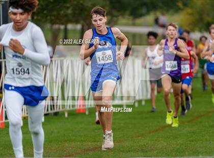 Thumbnail 3 in UIL 2A Cross Country Finals photogallery.