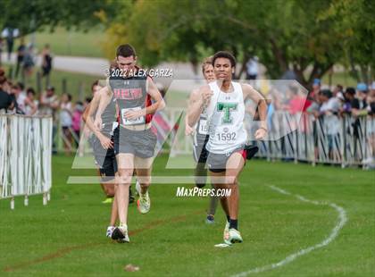 Thumbnail 1 in UIL 2A Cross Country Finals photogallery.