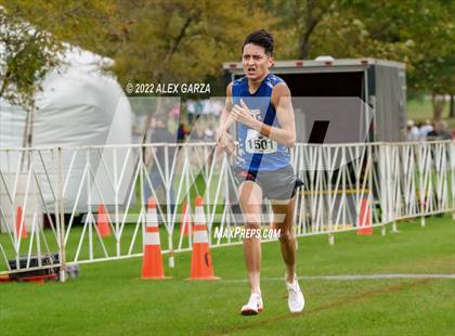 Thumbnail 1 in UIL 2A Cross Country Finals photogallery.