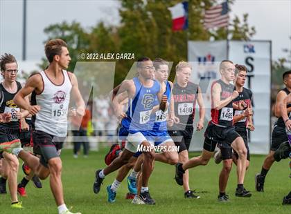 Thumbnail 1 in UIL 2A Cross Country Finals photogallery.