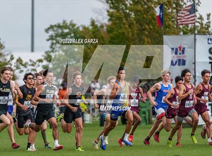Thumbnail 2 in UIL 2A Cross Country Finals photogallery.