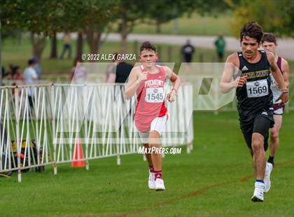 Thumbnail 1 in UIL 2A Cross Country Finals photogallery.