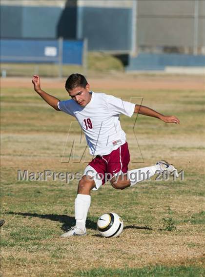 Thumbnail 2 in Dos Pueblos vs Oxnard (Buena New Year's Tournament) photogallery.