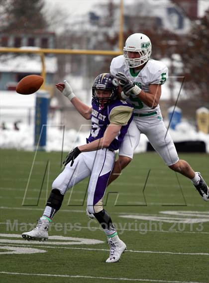 Thumbnail 1 in South Fayette vs. Karns City (PIAA Class AA Quarterfinal) photogallery.