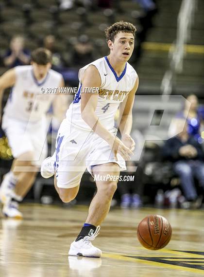 Thumbnail 2 in Covington Catholic vs Newport Central Catholic photogallery.