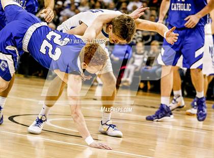 Thumbnail 1 in Covington Catholic vs Newport Central Catholic photogallery.