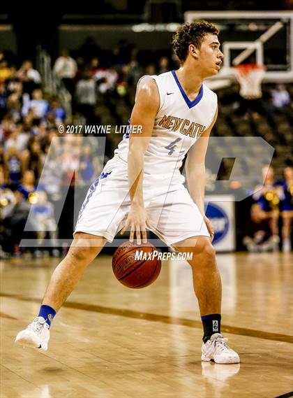 Thumbnail 1 in Covington Catholic vs Newport Central Catholic photogallery.