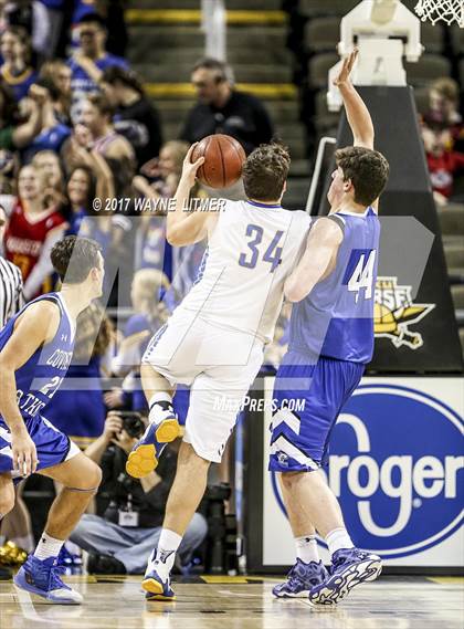 Thumbnail 1 in Covington Catholic vs Newport Central Catholic photogallery.