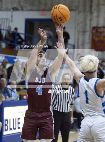 Thumbnail 2 in St. Joseph-Ogden @ Bismarck-Henning/Rossville-Alvin photogallery.