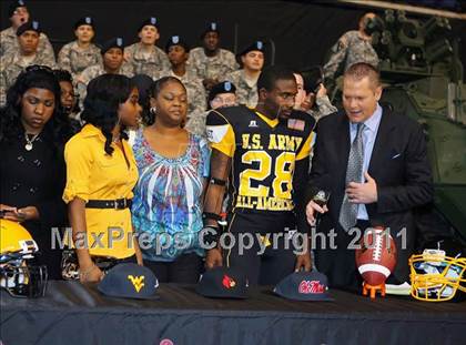 Thumbnail 1 in U.S. Army All-American Bowl (San Antonio) photogallery.