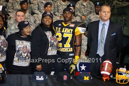 Thumbnail 2 in U.S. Army All-American Bowl (San Antonio) photogallery.