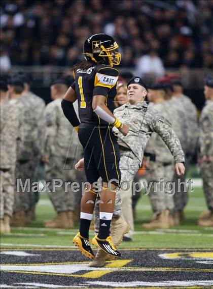 Thumbnail 1 in U.S. Army All-American Bowl (San Antonio) photogallery.
