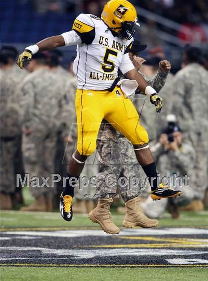 Thumbnail 3 in U.S. Army All-American Bowl (San Antonio) photogallery.