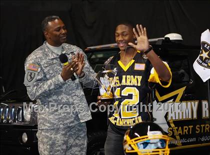 Thumbnail 1 in U.S. Army All-American Bowl (San Antonio) photogallery.