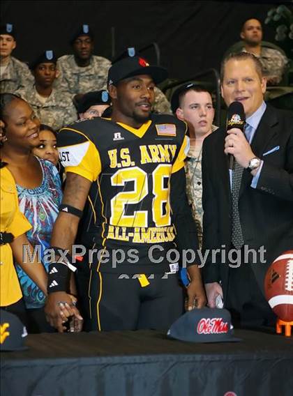 Thumbnail 3 in U.S. Army All-American Bowl (San Antonio) photogallery.