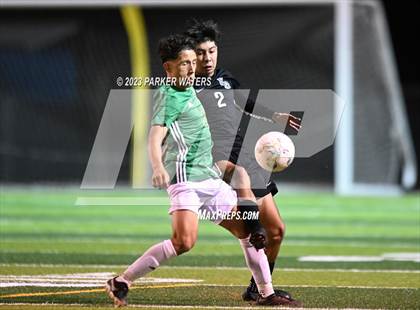 Thumbnail 2 in Holy Cross @ East Jefferson (Div.II Quarterfinal Playoff) photogallery.