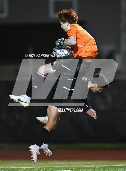 Thumbnail 1 in Holy Cross @ East Jefferson (Div.II Quarterfinal Playoff) photogallery.