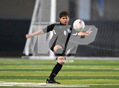 Thumbnail 2 in Holy Cross @ East Jefferson (Div.II Quarterfinal Playoff) photogallery.