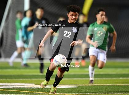 Thumbnail 2 in Holy Cross @ East Jefferson (Div.II Quarterfinal Playoff) photogallery.