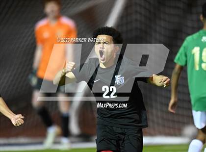 Thumbnail 3 in Holy Cross @ East Jefferson (Div.II Quarterfinal Playoff) photogallery.