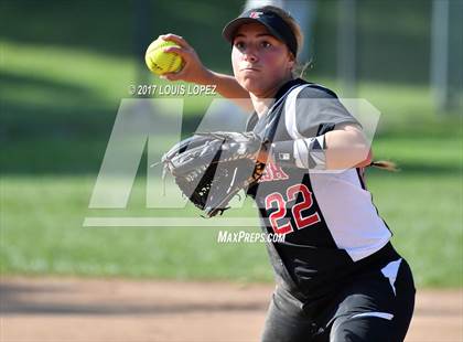 Thumbnail 2 in Etiwanda @ Upland photogallery.
