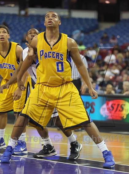 Thumbnail 2 in Sacramento vs. Grant (CIF SJS D-2 Semi Final) photogallery.