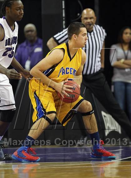 Thumbnail 1 in Sacramento vs. Grant (CIF SJS D-2 Semi Final) photogallery.