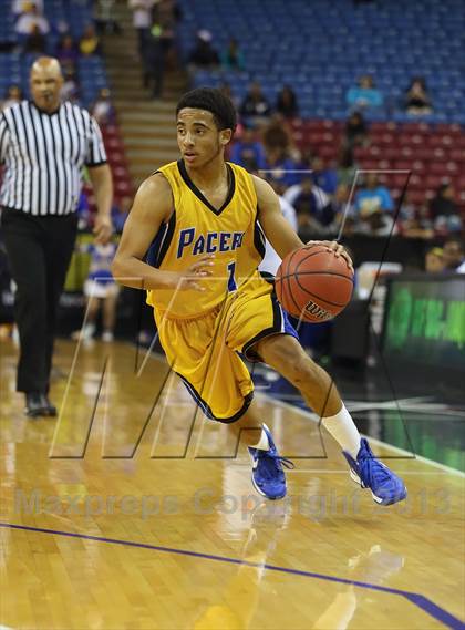 Thumbnail 1 in Sacramento vs. Grant (CIF SJS D-2 Semi Final) photogallery.