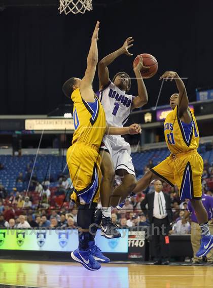 Thumbnail 1 in Sacramento vs. Grant (CIF SJS D-2 Semi Final) photogallery.