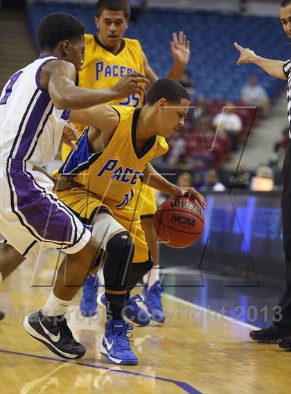 Thumbnail 1 in Sacramento vs. Grant (CIF SJS D-2 Semi Final) photogallery.