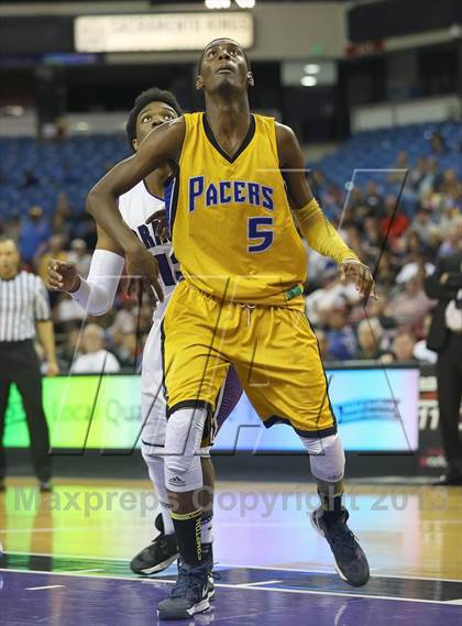 Thumbnail 3 in Sacramento vs. Grant (CIF SJS D-2 Semi Final) photogallery.