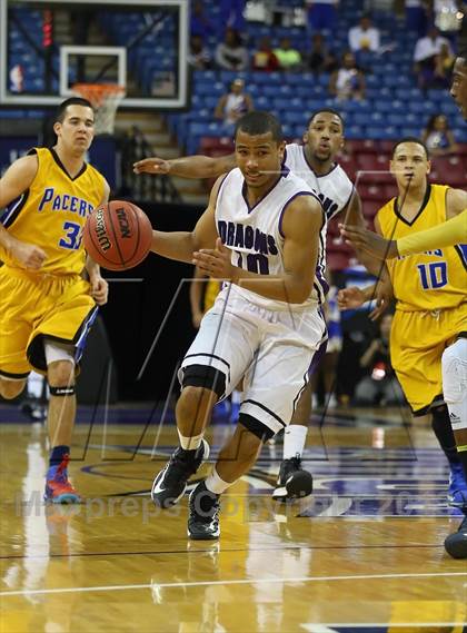 Thumbnail 2 in Sacramento vs. Grant (CIF SJS D-2 Semi Final) photogallery.