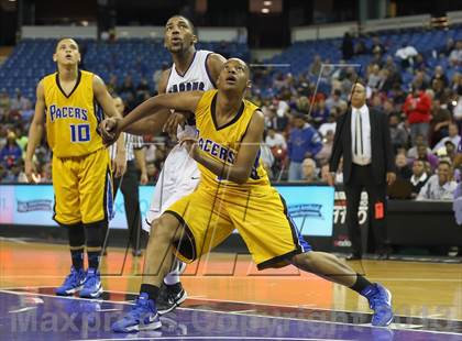 Thumbnail 2 in Sacramento vs. Grant (CIF SJS D-2 Semi Final) photogallery.