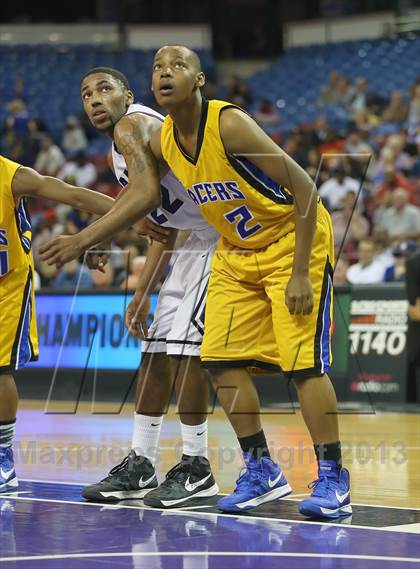Thumbnail 3 in Sacramento vs. Grant (CIF SJS D-2 Semi Final) photogallery.