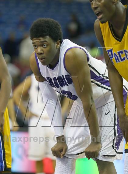 Thumbnail 1 in Sacramento vs. Grant (CIF SJS D-2 Semi Final) photogallery.