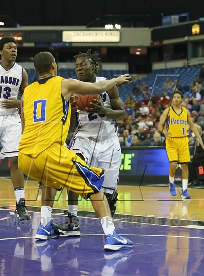 Thumbnail 3 in Sacramento vs. Grant (CIF SJS D-2 Semi Final) photogallery.