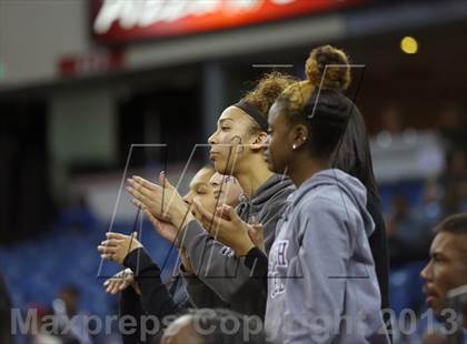Thumbnail 3 in Sacramento vs. Grant (CIF SJS D-2 Semi Final) photogallery.