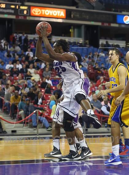 Thumbnail 3 in Sacramento vs. Grant (CIF SJS D-2 Semi Final) photogallery.