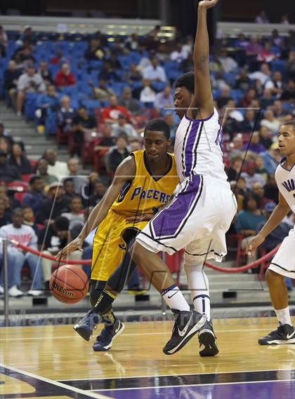 Thumbnail 1 in Sacramento vs. Grant (CIF SJS D-2 Semi Final) photogallery.