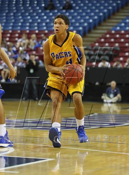 Thumbnail 3 in Sacramento vs. Grant (CIF SJS D-2 Semi Final) photogallery.
