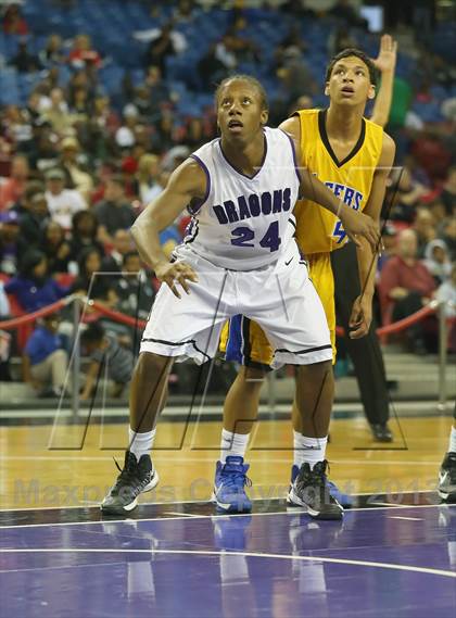 Thumbnail 1 in Sacramento vs. Grant (CIF SJS D-2 Semi Final) photogallery.