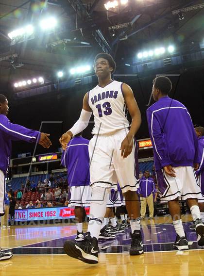 Thumbnail 2 in Sacramento vs. Grant (CIF SJS D-2 Semi Final) photogallery.