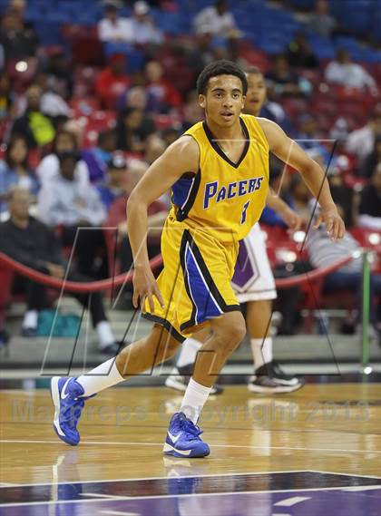 Thumbnail 3 in Sacramento vs. Grant (CIF SJS D-2 Semi Final) photogallery.