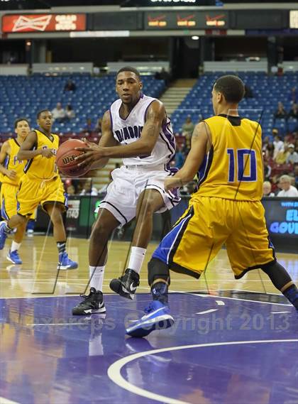Thumbnail 1 in Sacramento vs. Grant (CIF SJS D-2 Semi Final) photogallery.