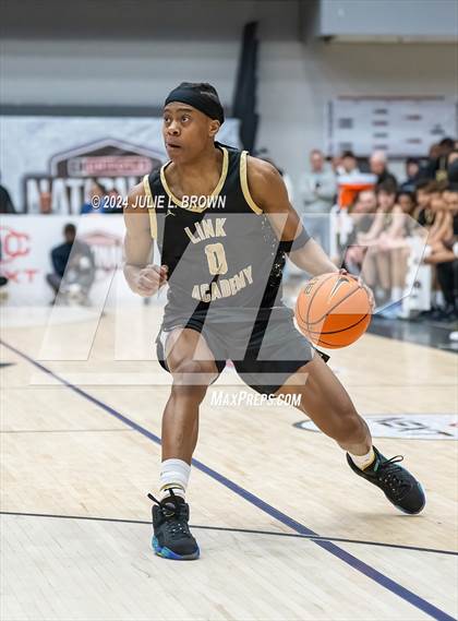 Thumbnail 3 in Paul VI vs. Link Academy (Chipotle Nationals Semi-final) photogallery.