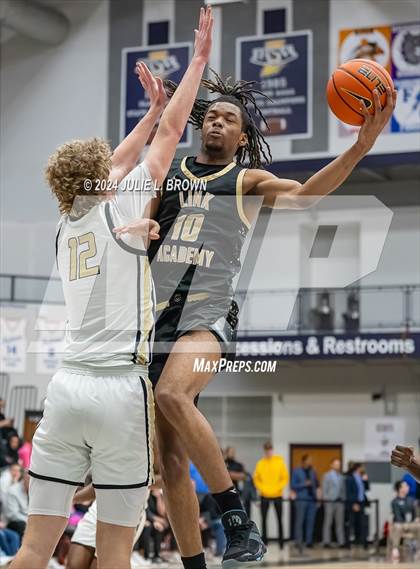 Thumbnail 1 in Paul VI vs. Link Academy (Chipotle Nationals Semi-final) photogallery.