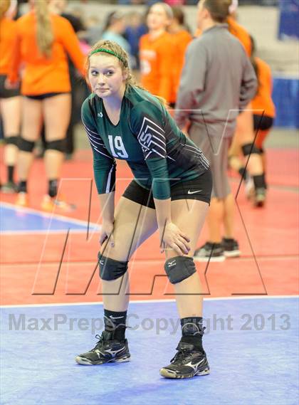 Thumbnail 1 in Dove Creek vs. Fleming (CHSAA 1A Semifinal) photogallery.