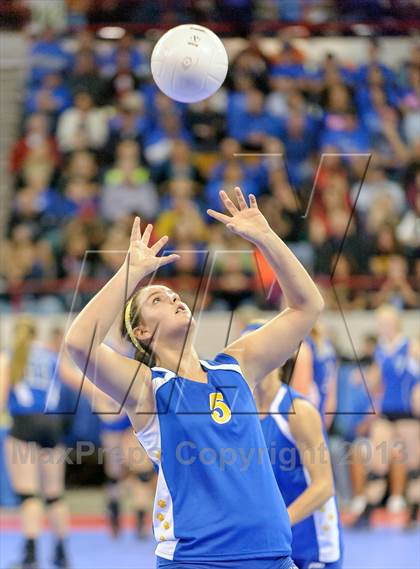 Thumbnail 2 in Dove Creek vs. Fleming (CHSAA 1A Semifinal) photogallery.