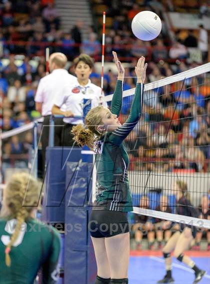 Thumbnail 1 in Dove Creek vs. Fleming (CHSAA 1A Semifinal) photogallery.