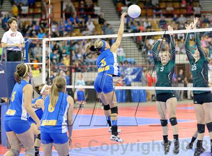 Thumbnail 1 in Dove Creek vs. Fleming (CHSAA 1A Semifinal) photogallery.
